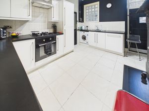 Photo 15- click for photo gallery